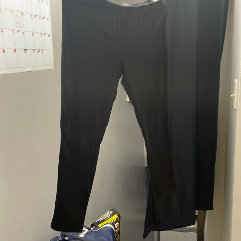 Black leggings